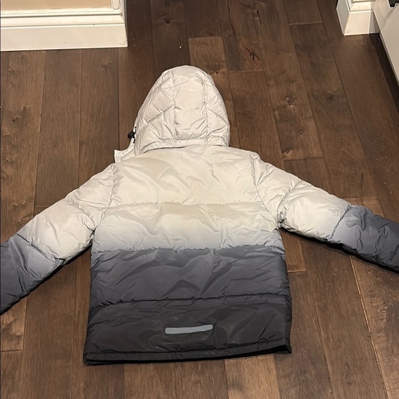 H&M Gradient Puffer Jacket with Hood - Picture 3 of 7